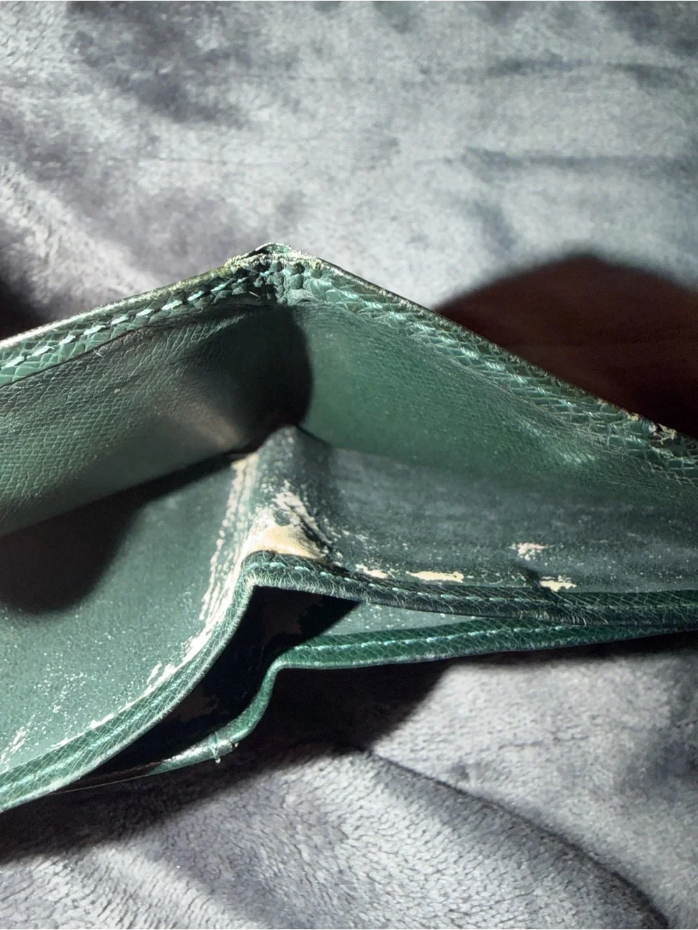Louis Vuitton slight peeling